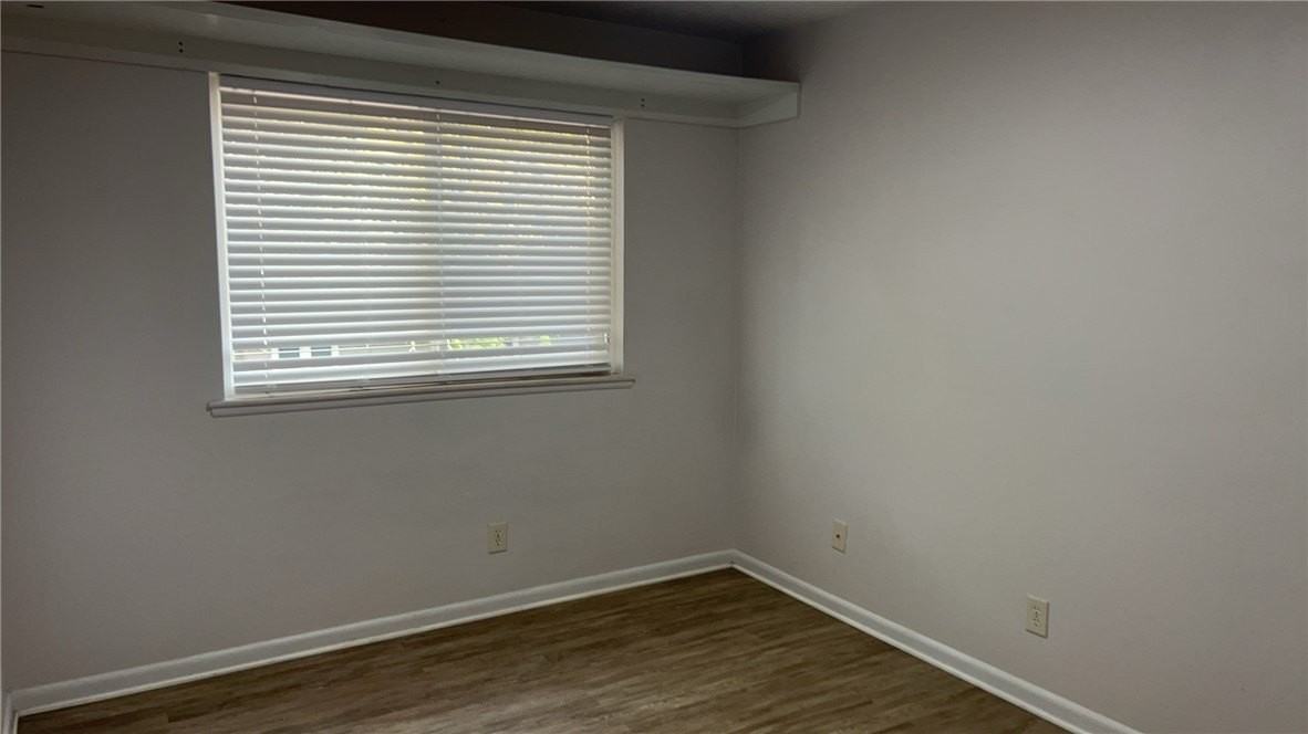 210 S Hill Ave #1 - Photo 7 of 8