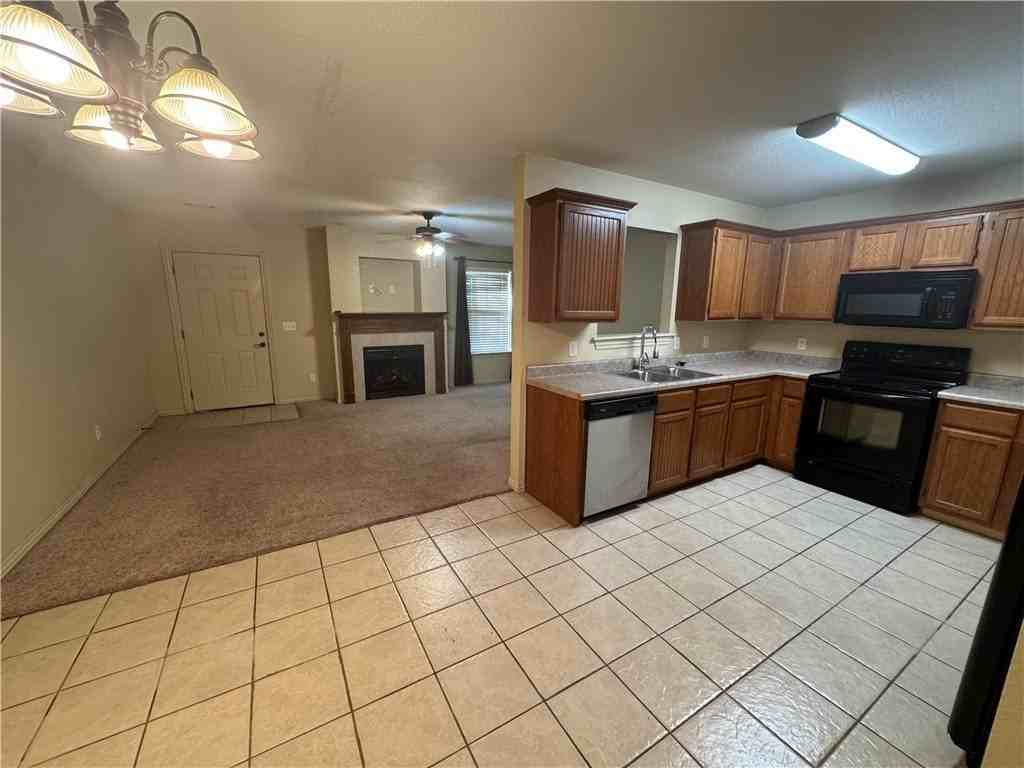 4015 Glenstone Ter - Photo 5 of 14