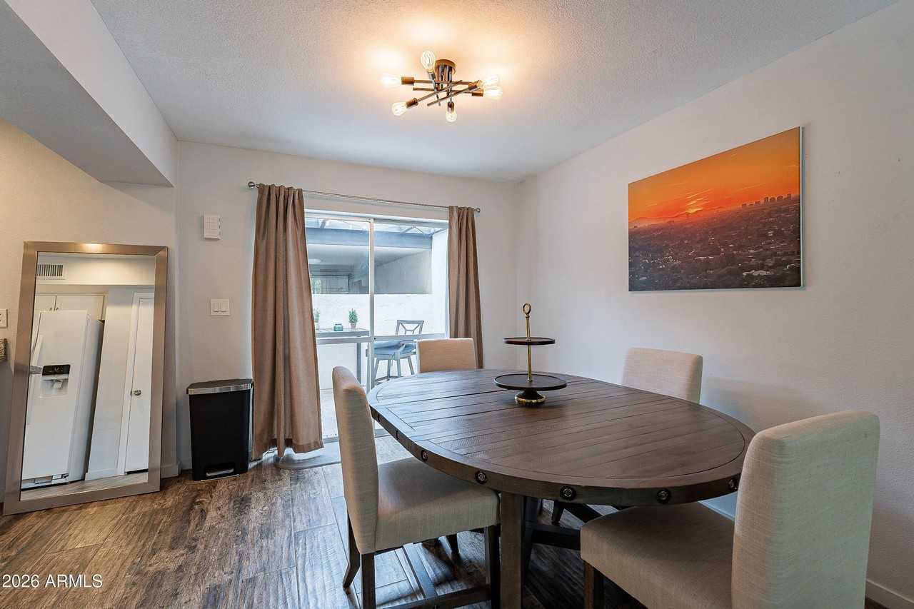 7640 E Minnezona Ave - Photo 4 of 16