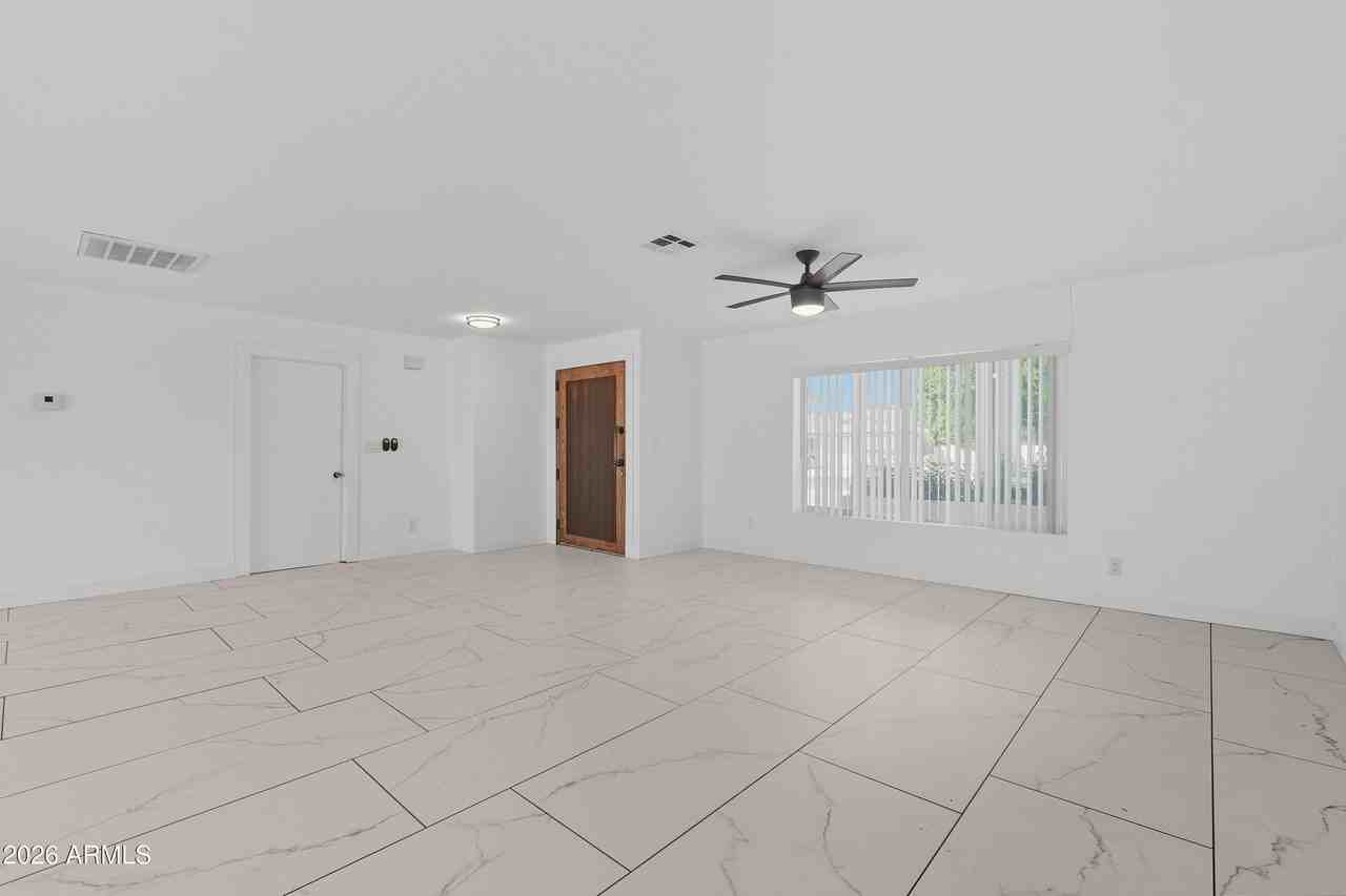 4421 S Butte Ave - Photo 6 of 16
