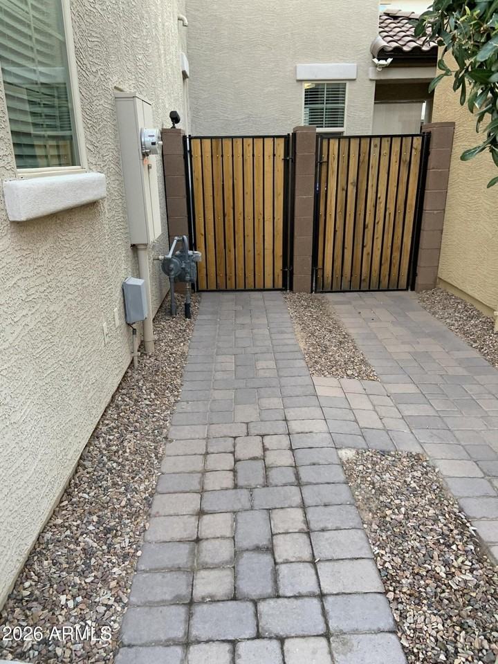 1972 S Sycamore Pl - Photo 3 of 50