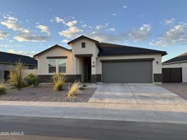 featured image of 1527 E Glazier Dr