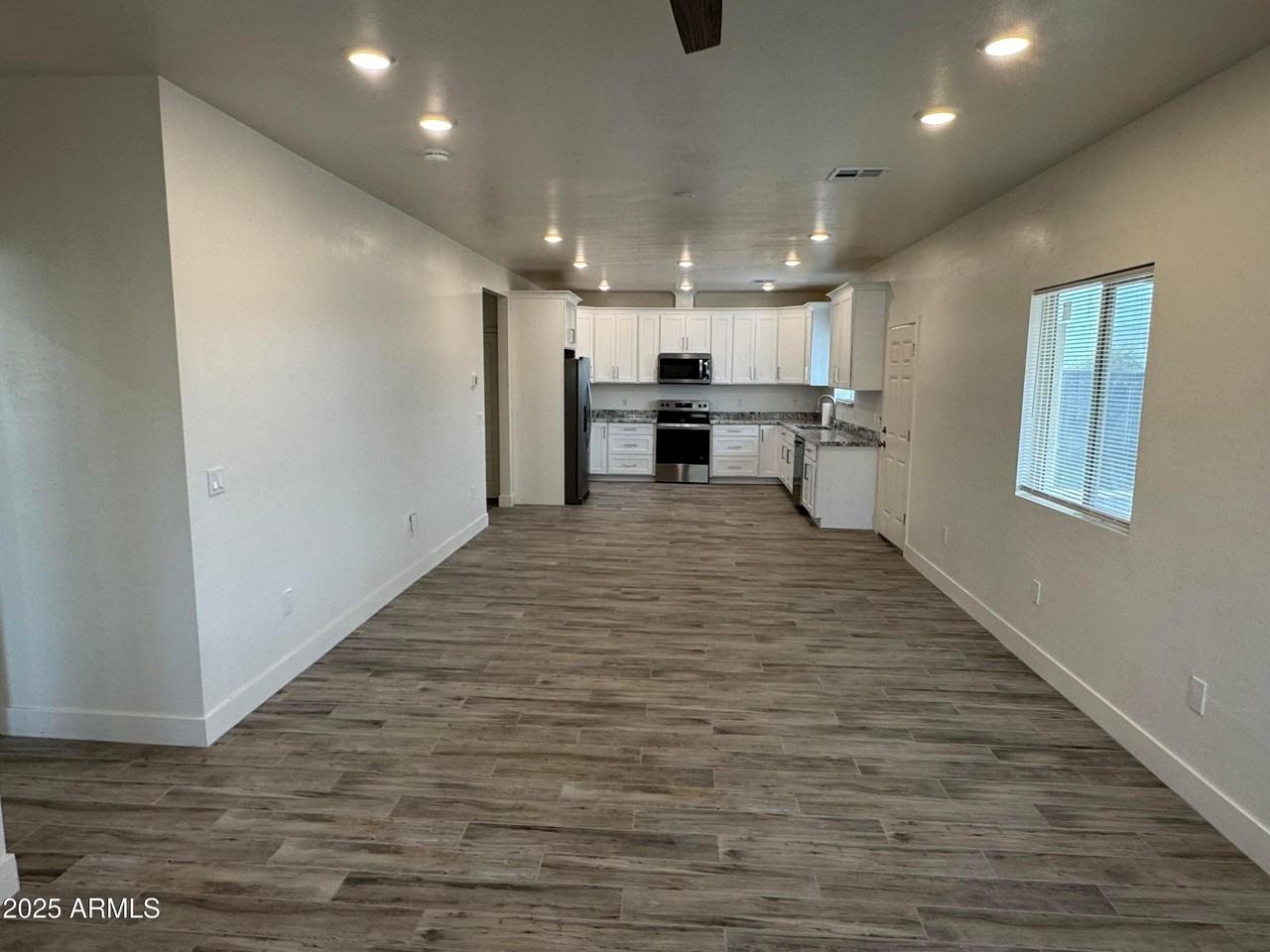 2814 E Roeser Rd #1 - Photo 7 of 16