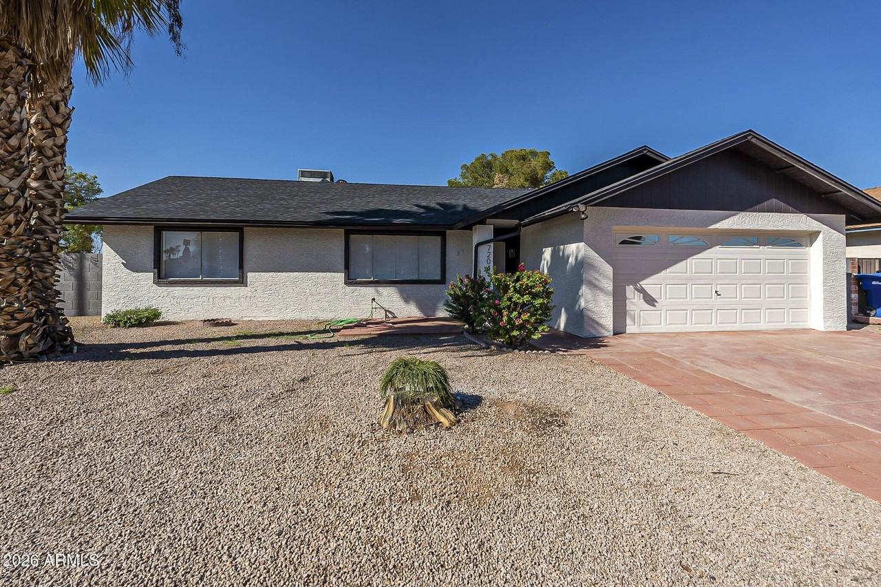 7204 E Drummer Ave - Photo 3 of 30