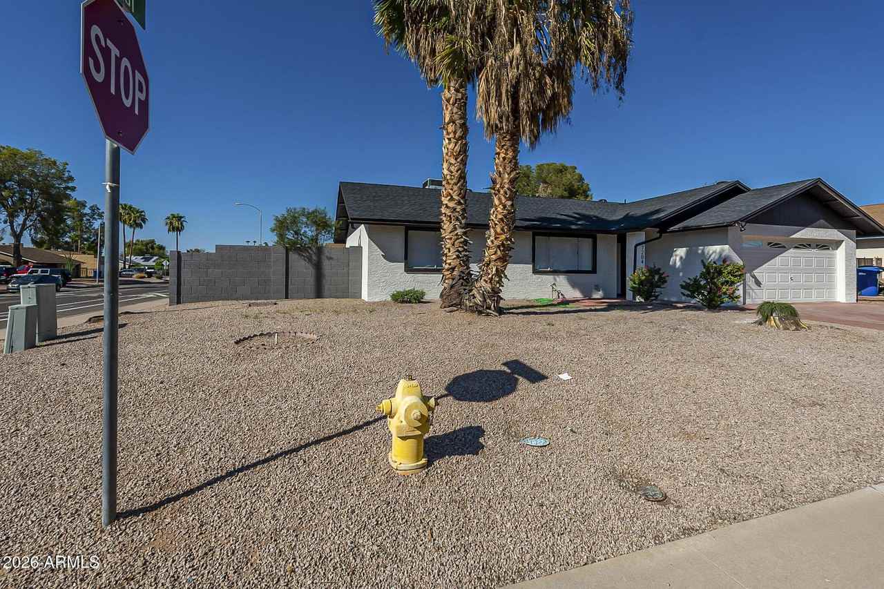 7204 E Drummer Ave - Photo 4 of 30