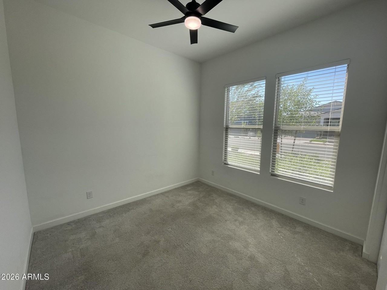22698 E Roundup Way - Photo 5 of 27