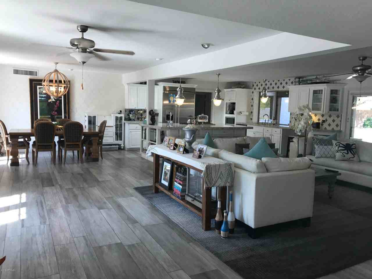11412 N Sundown Dr - Photo 3 of 50