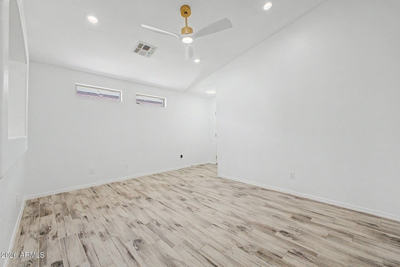 12318 W Aster Dr - Photo 7 of 28