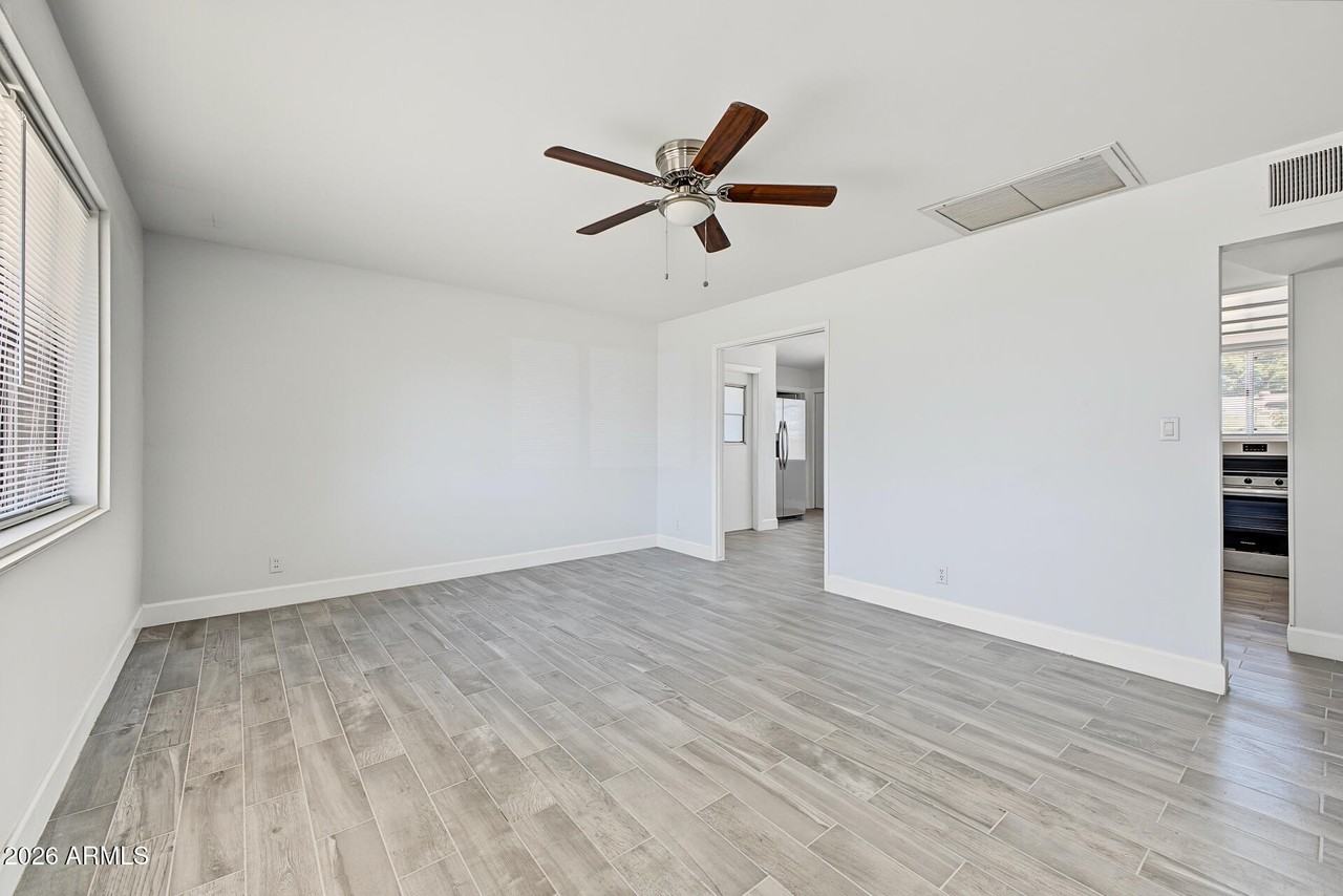 1037 N 74th St - Photo 4 of 24