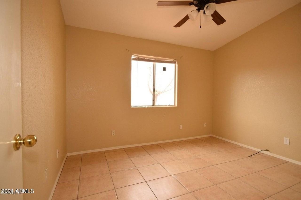 105 Buckskin Dr - Photo 7 of 13