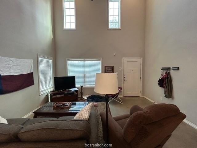 3108 Green St - Photo 4 of 24