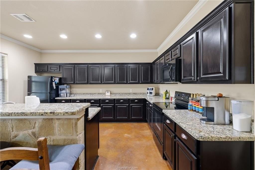 3312 Wakewell Ct - Photo 4 of 14