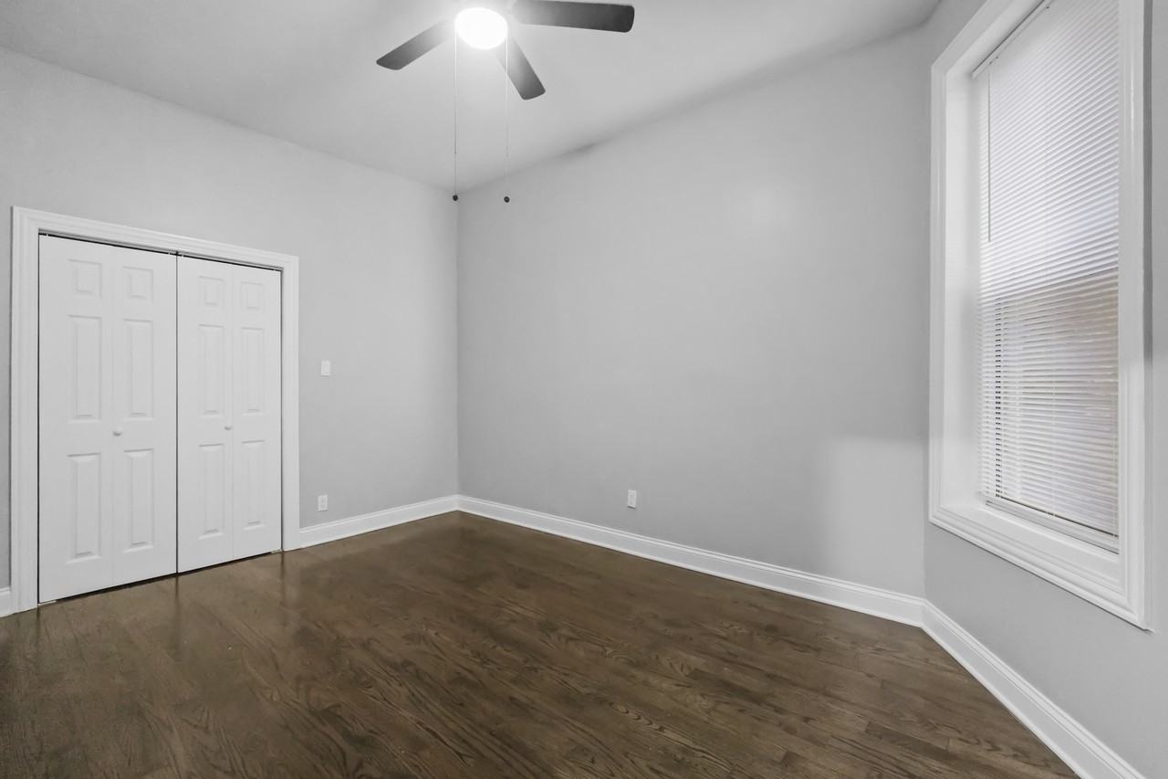 908 W Montrose Ave #906-3 - Photo 7 of 11