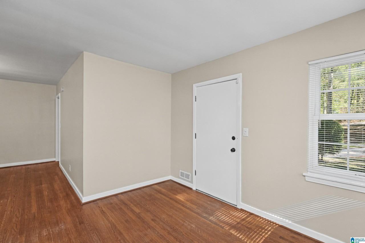 1784 Murray Hill Rd - Photo 7 of 47
