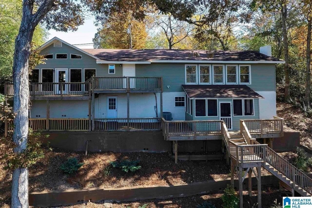 332 Lakeshore Ln - Photo 5 of 44