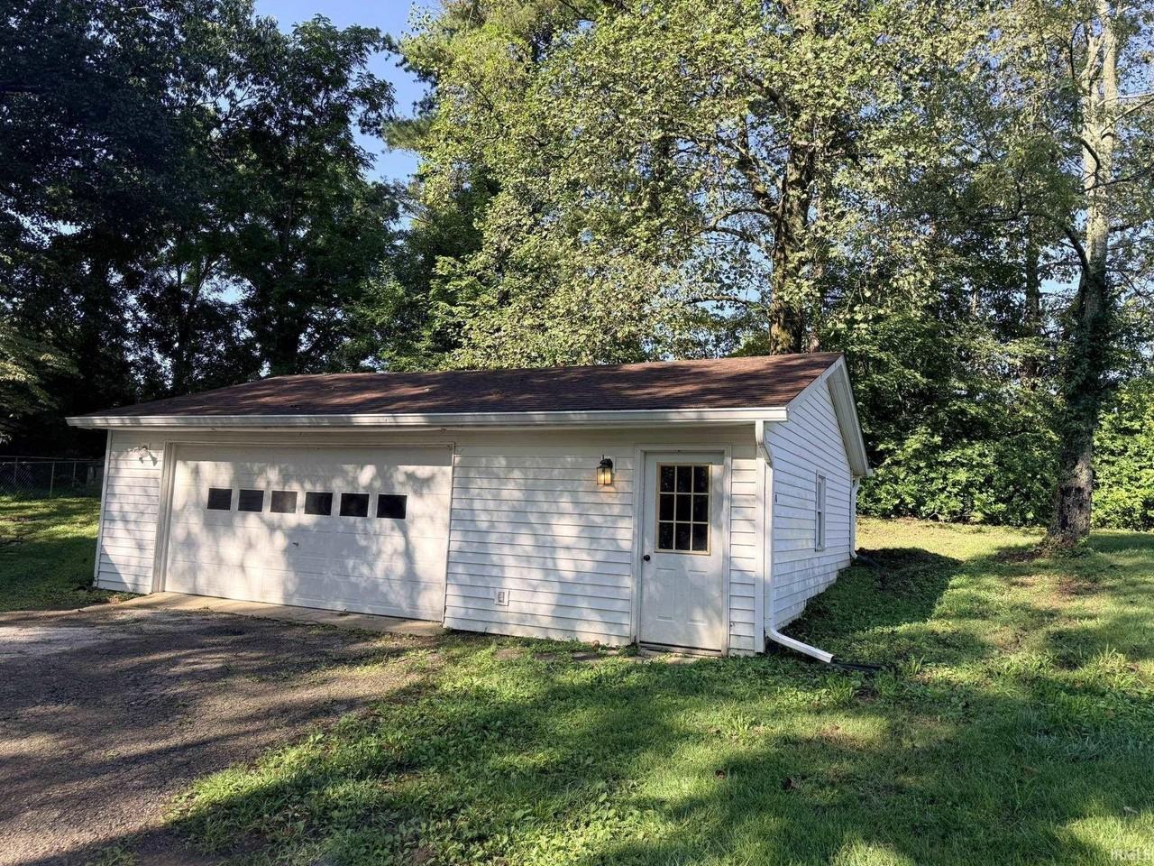 1310 E Prairie Dr - Photo 4 of 38