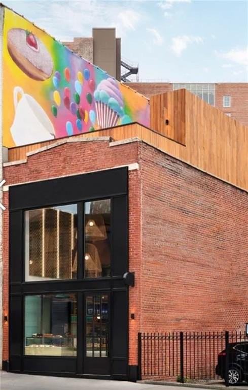 660 Fulton St - Photo 2 of 4