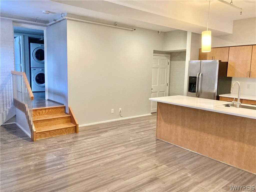 20 Tracy St #1 - Photo 6 of 11