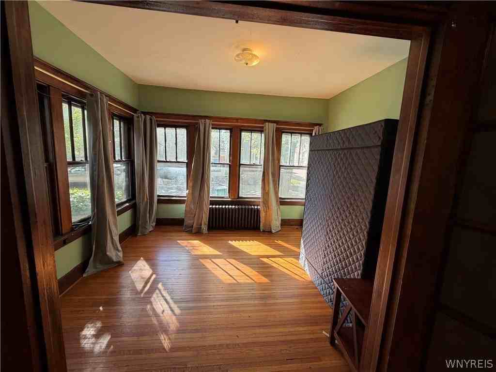 49 15th St - Photo 7 of 25