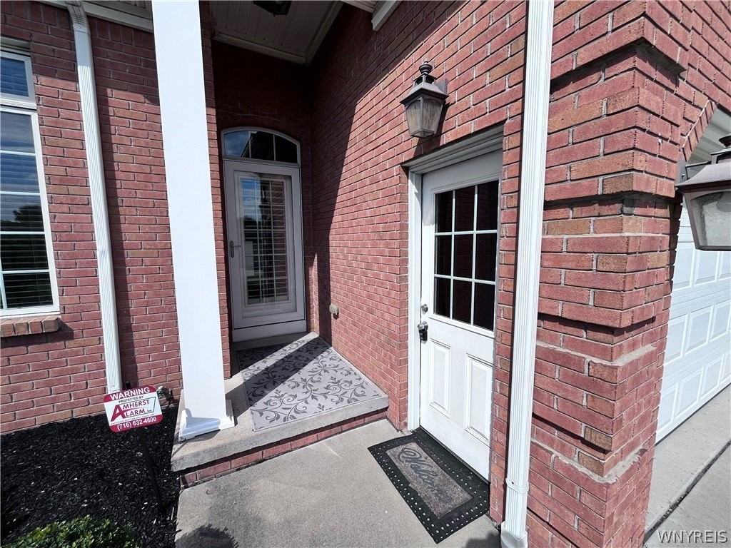 18 Saint Charles Ct - Photo 3 of 43