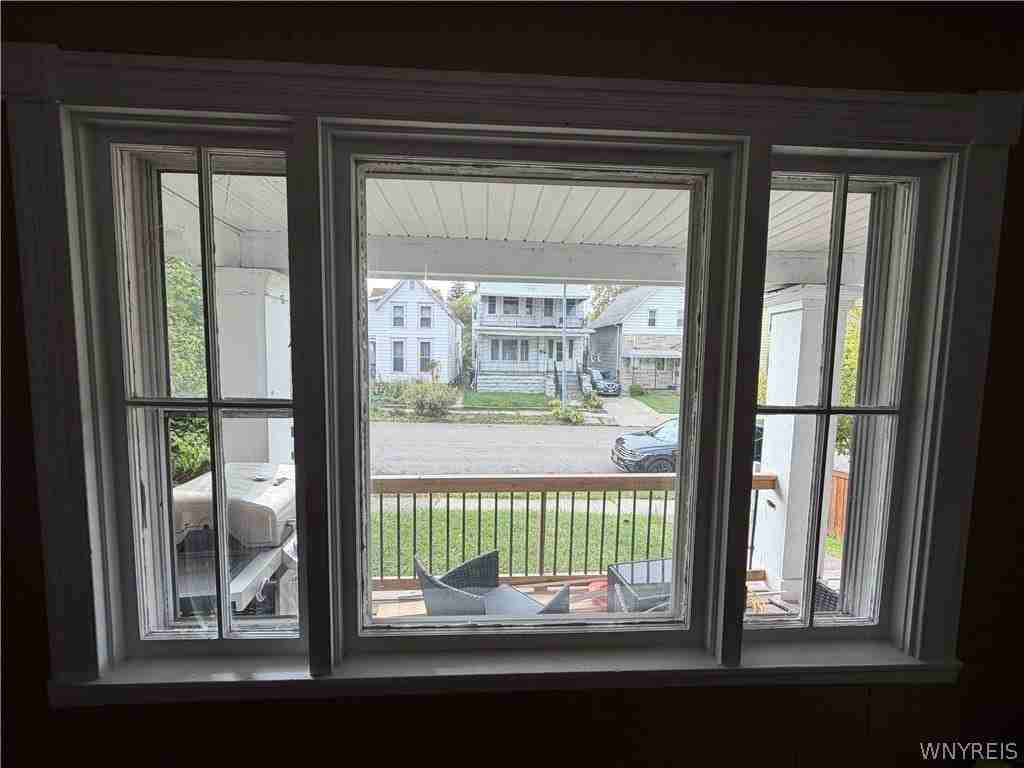 21 Abbottsford Pl - Photo 4 of 19