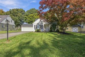 featured image of 26 Lynda Ln