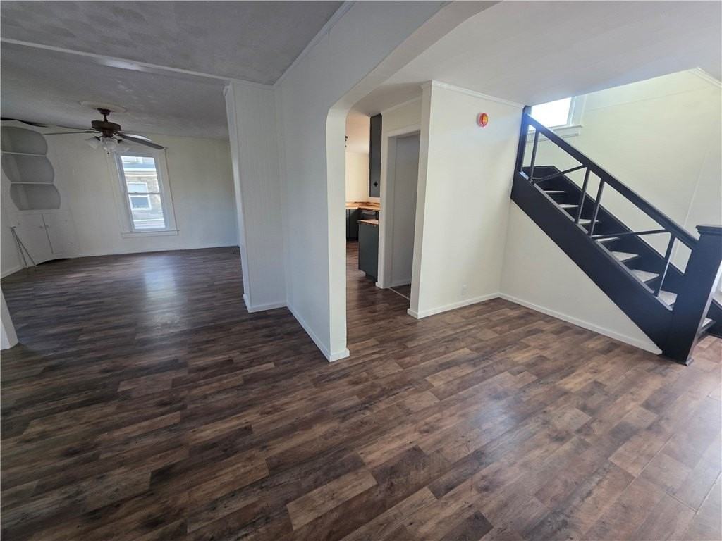 901 S Pine St - Photo 5 of 12