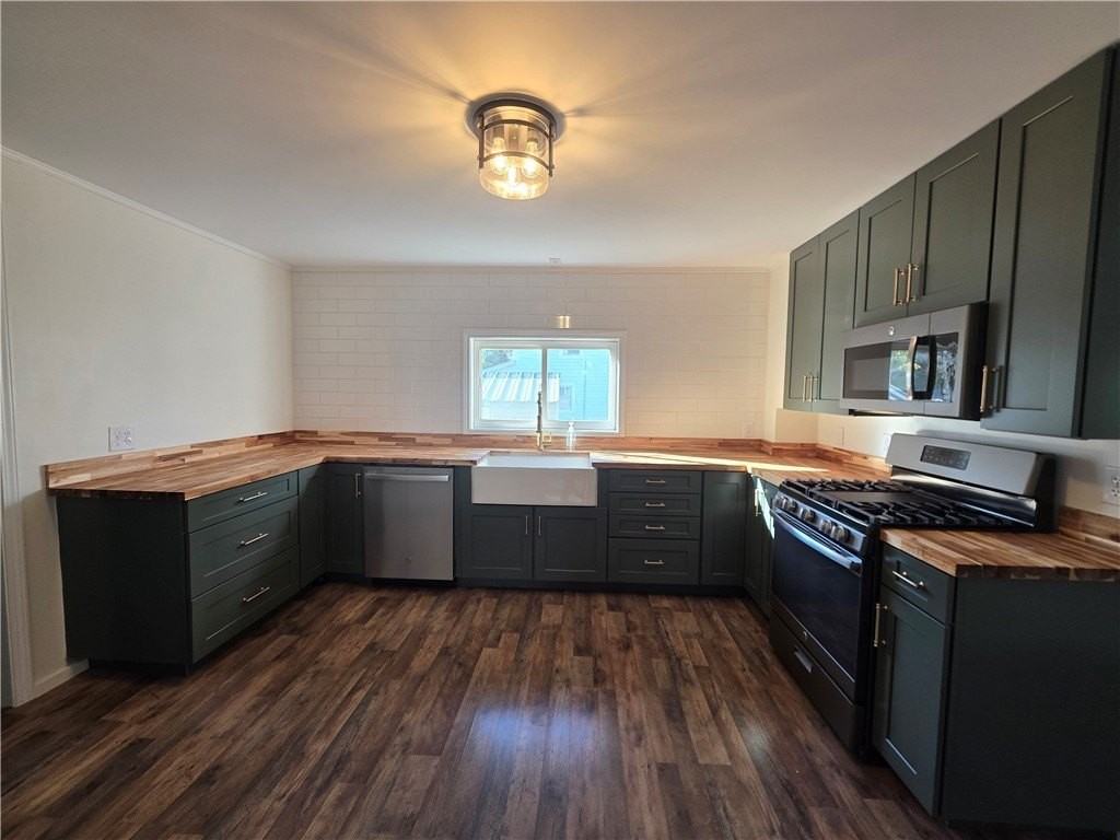 901 S Pine St - Photo 6 of 12