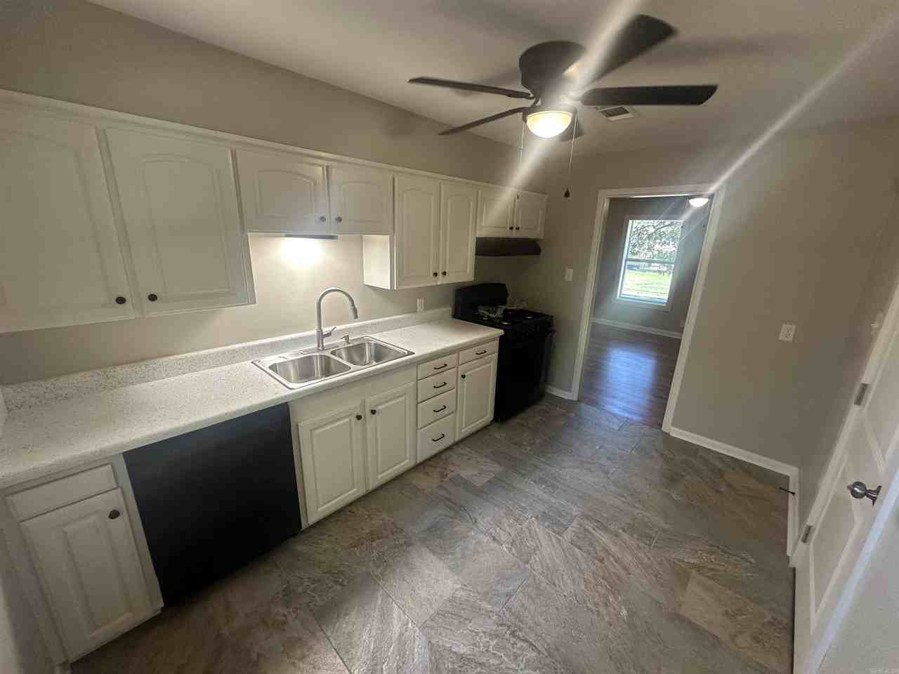 24 Fairmont Dr - Photo 6 of 15