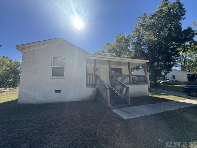 1021 Circle Dr - Photo 3 of 16