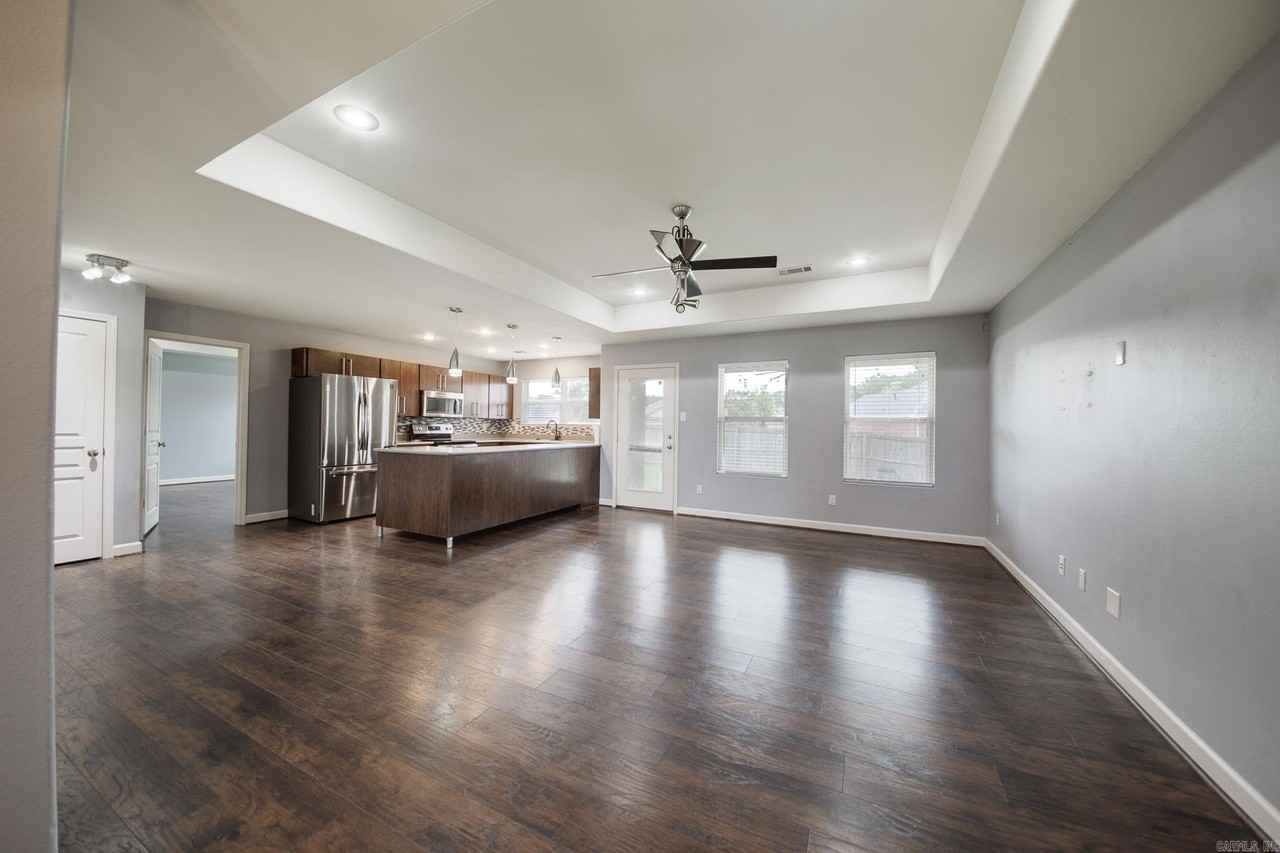 2420 Canterbury Ct - Photo 6 of 28