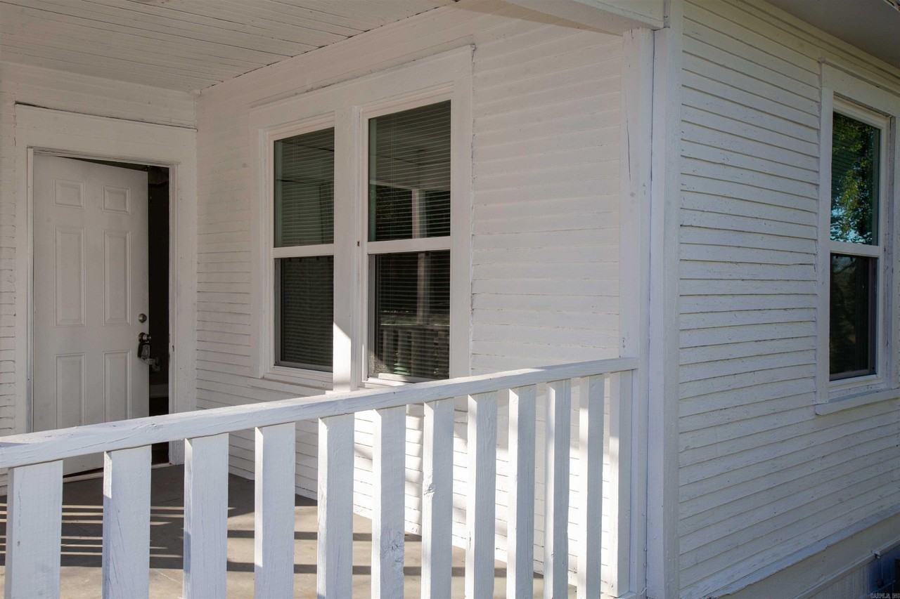 3720 Maryland Ave - Photo 2 of 20