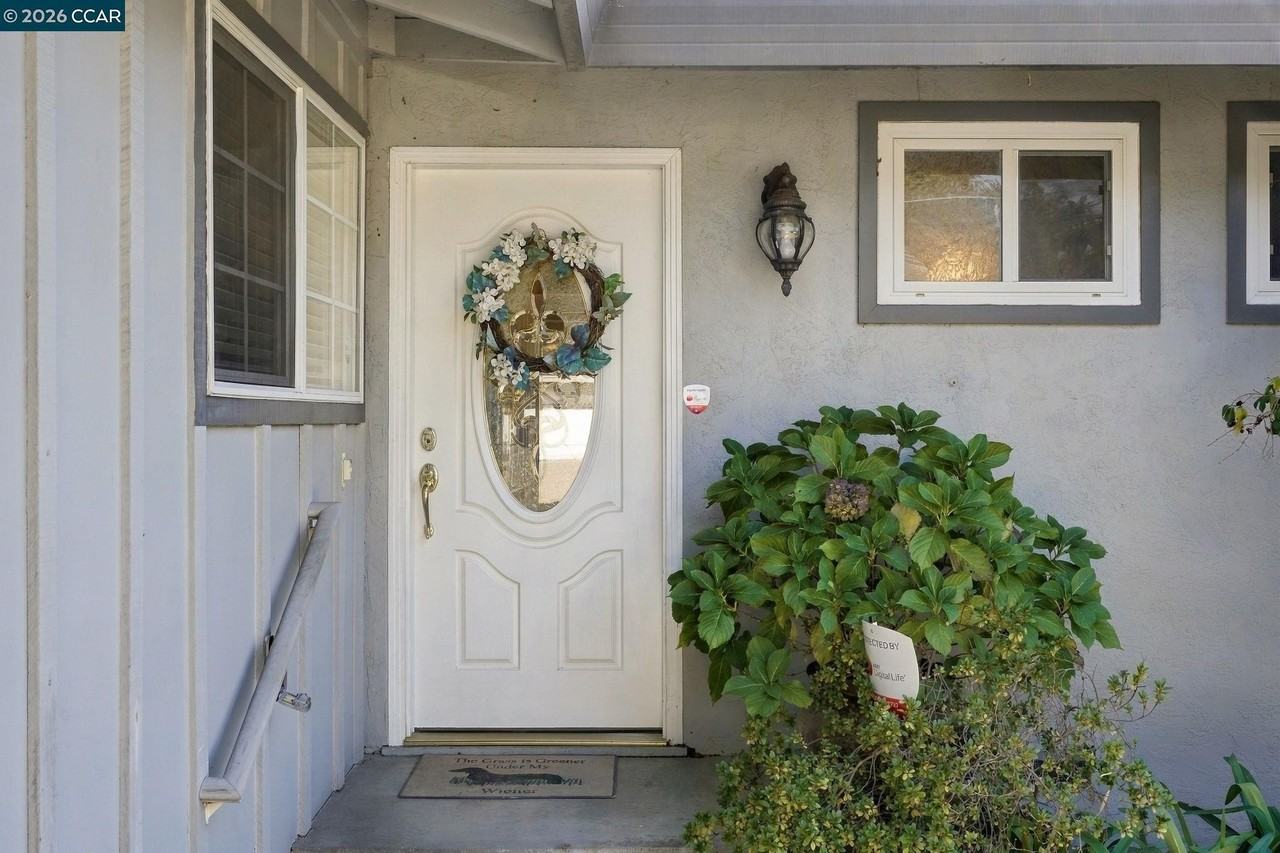 304 Gil Blas Rd - Photo 5 of 29