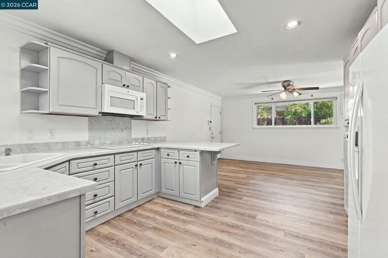 304 Gil Blas Rd - Photo 7 of 29