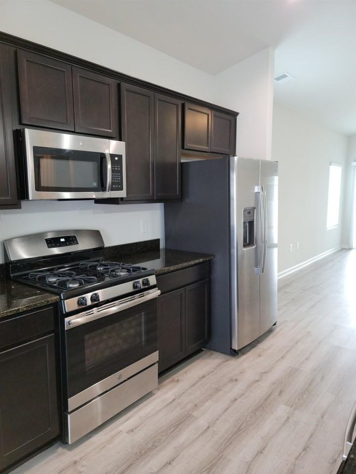 344 Angler Ct - Photo 2 of 24