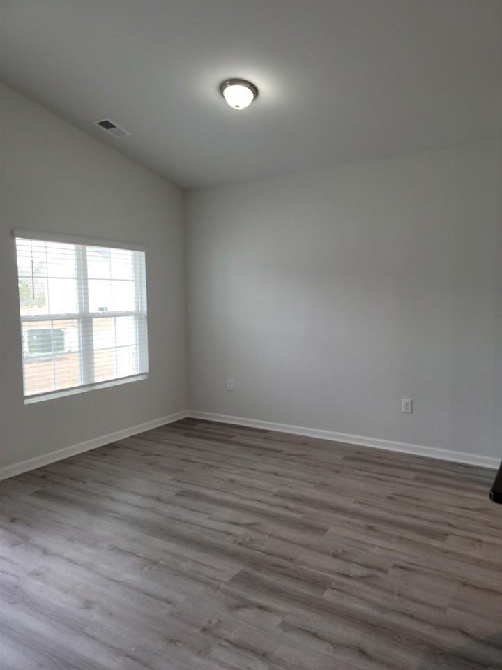 344 Angler Ct - Photo 6 of 24