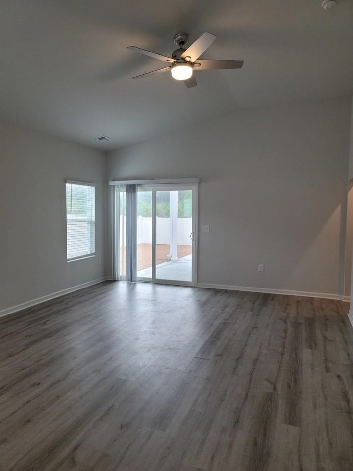 344 Angler Ct - Photo 7 of 24
