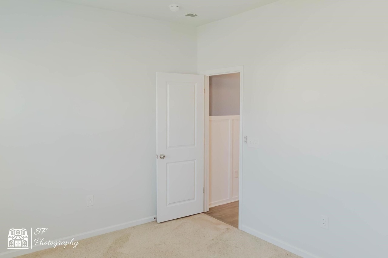 3500 Cornflower Way - Photo 2 of 32