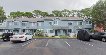 featured image of 33 Shadow Moss Pl #33