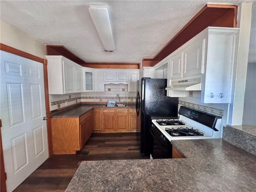 1218 Whitaker Dr - Photo 6 of 14