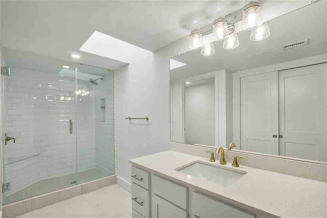 1000 N Station St - Photo 5 of 29