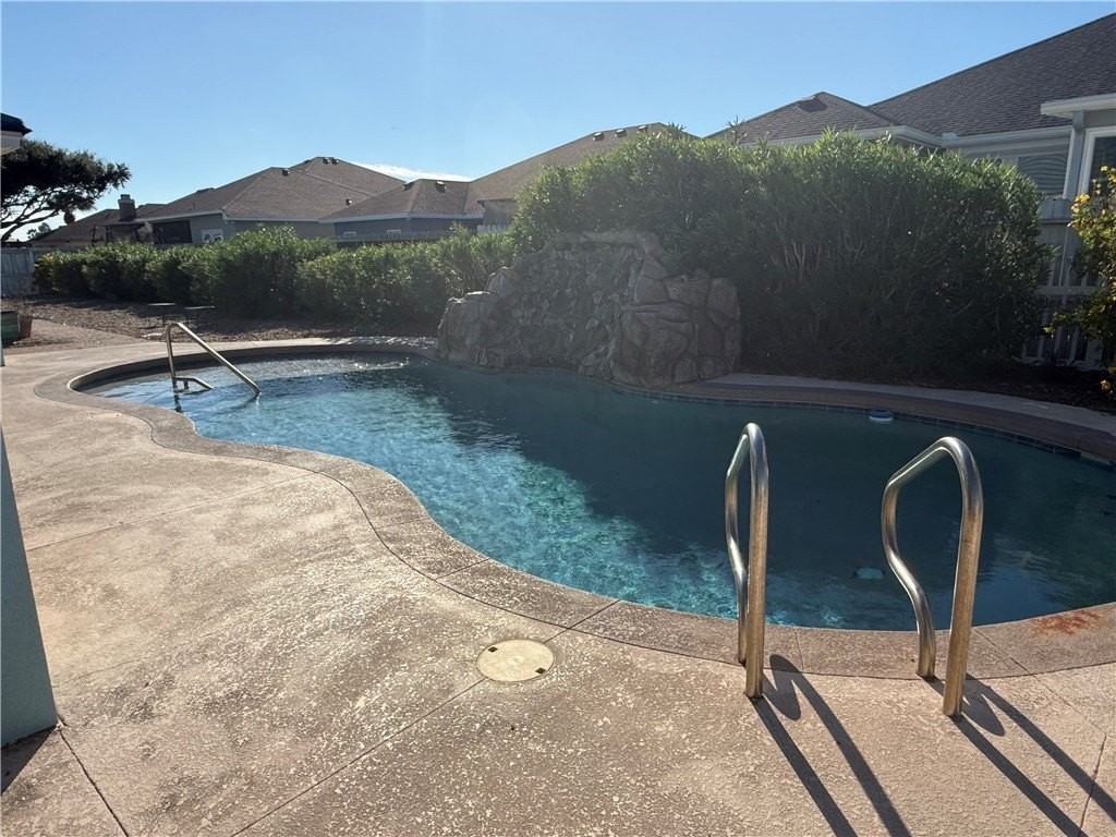 15815 Vincent Dr - Photo 4 of 12
