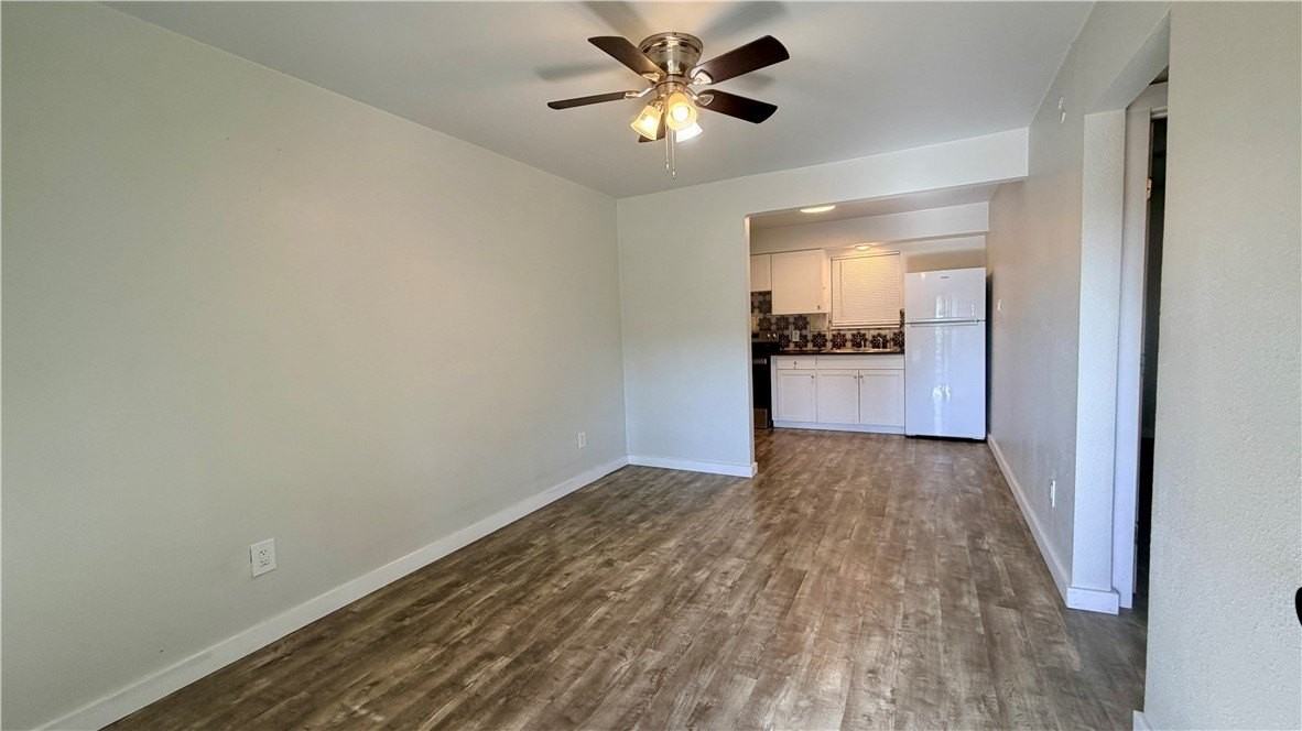 10654 Heizer Dr - Photo 2 of 9
