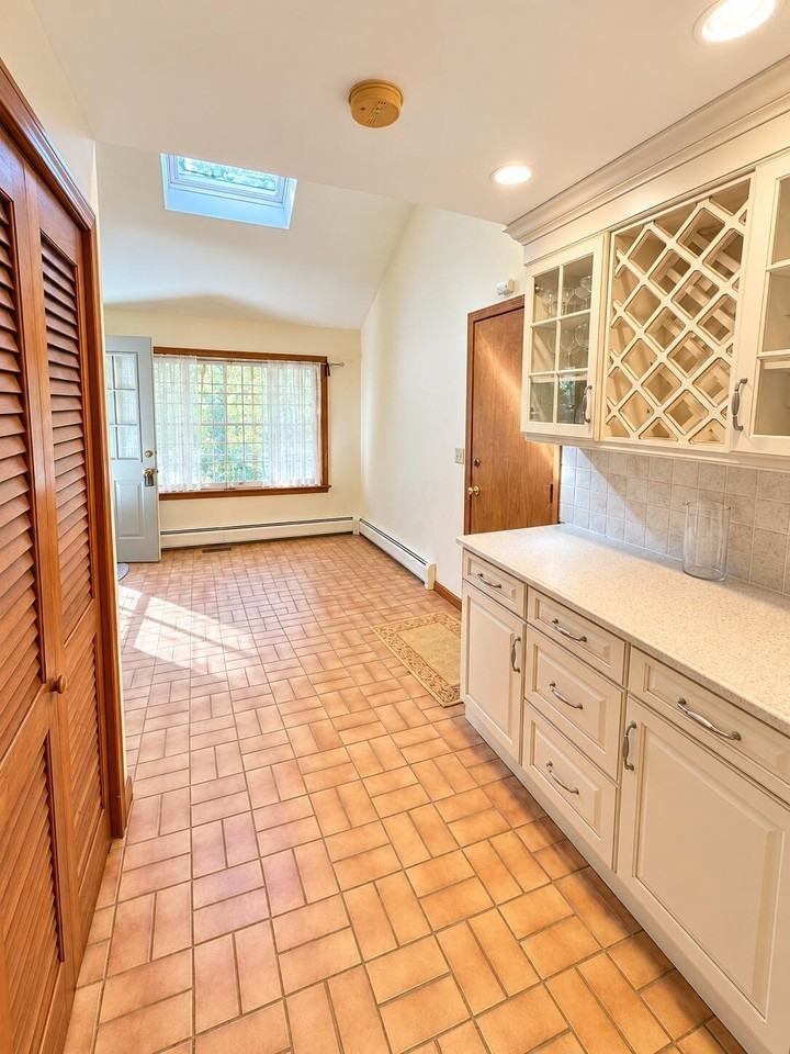 12 Point Isabella Rd - Photo 5 of 25