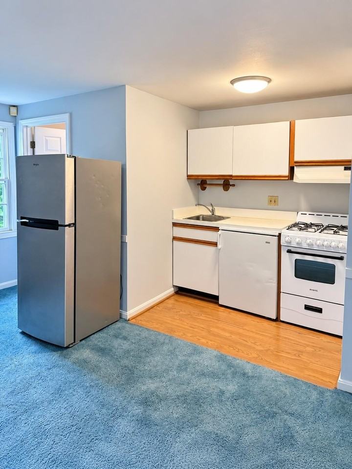 71 Cotuit Rd #C2 - Photo 4 of 6