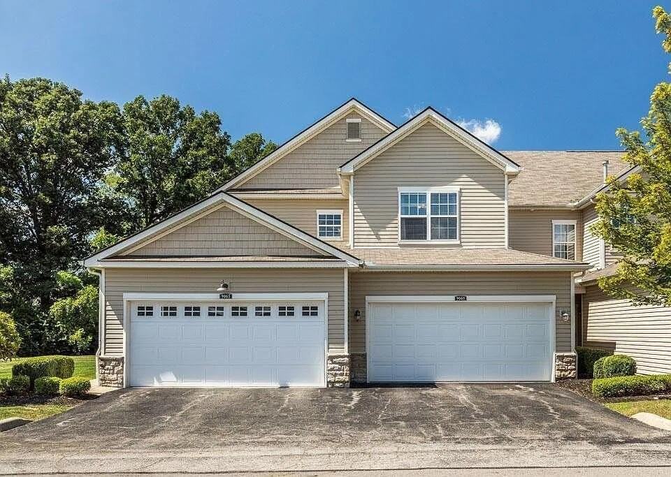 9065 Polaris Lakes Dr - Photo 3 of 28