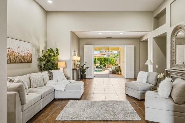 2 Brentwood Way - Photo 4 of 8
