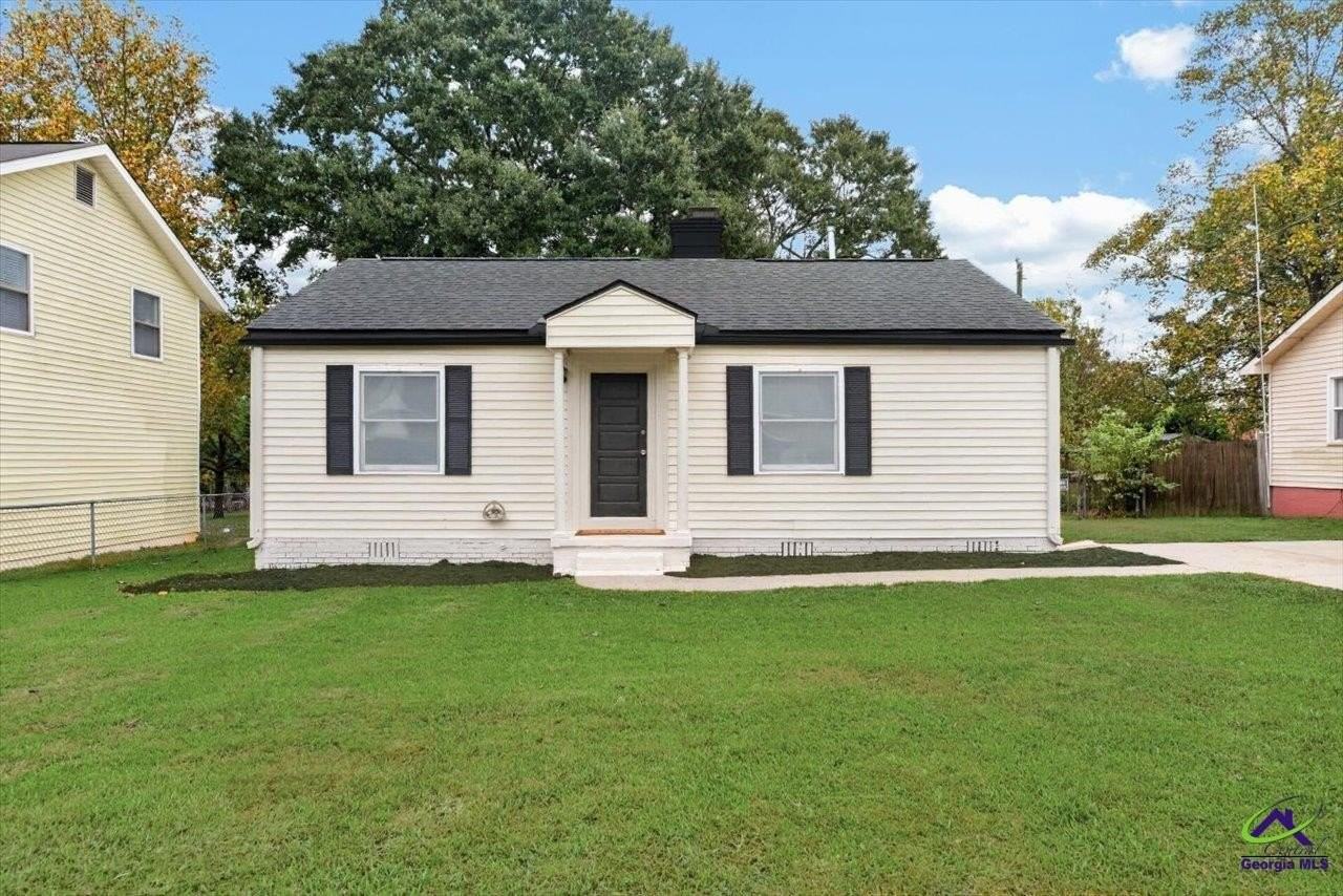 305 Mcarthur Blvd