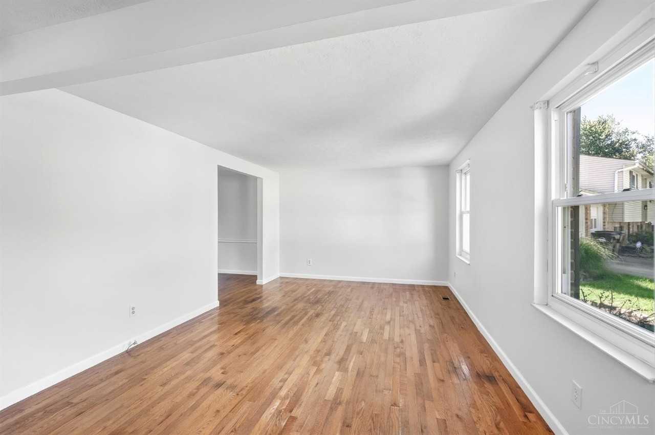 811 Majken Pl - Photo 7 of 50