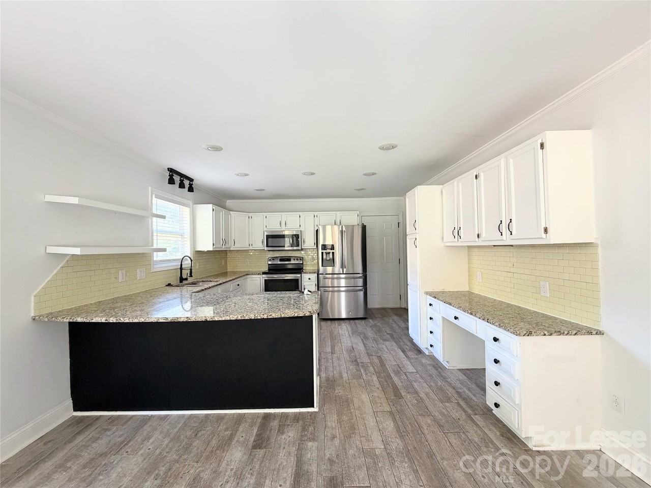 212 Northchase Dr - Photo 5 of 19